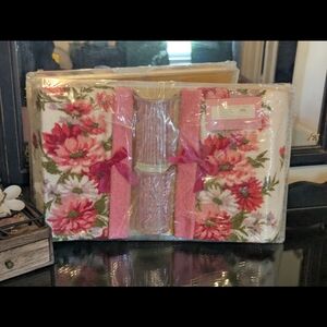 Vintage Fifth Avenue Originals Boudoir Vanity 6 Piece Tray, Tumbler & Towel Set